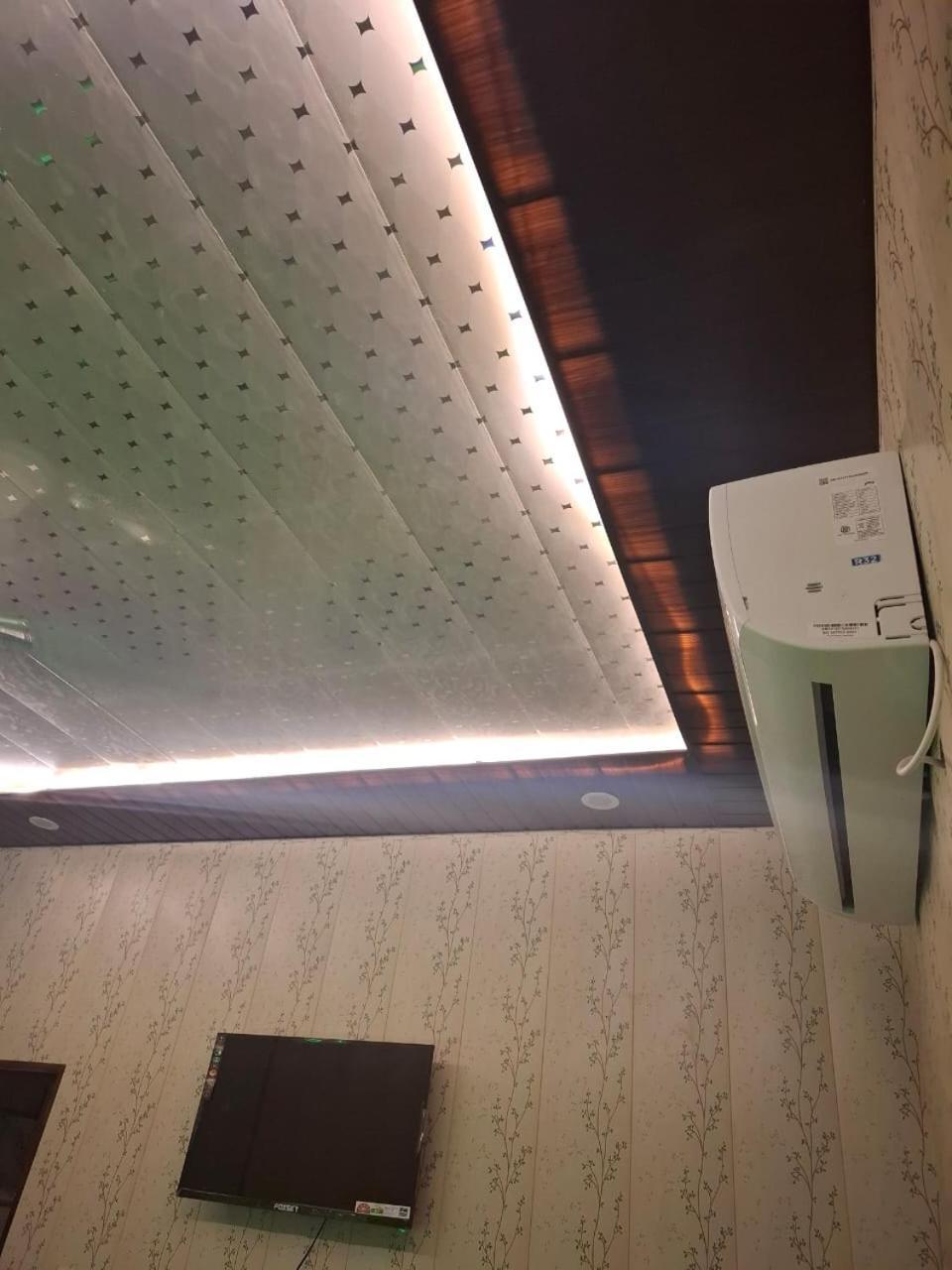 Hotel Sgh Subhadra Guest House Ayodhya Экстерьер фото